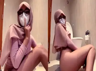 Camilla Hijabers Cantik Toket Montok Goyang Hot